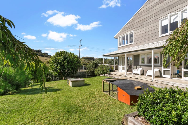 2 Puroto Street, Meadowbank, Auckland - Carousel 1