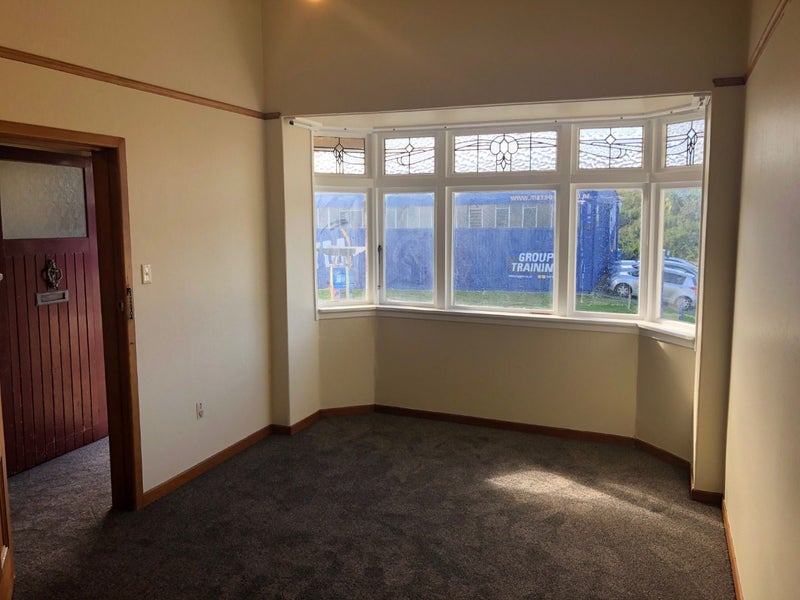 14 Wallace Street, Mount Cook, Wellington - Carousel 2