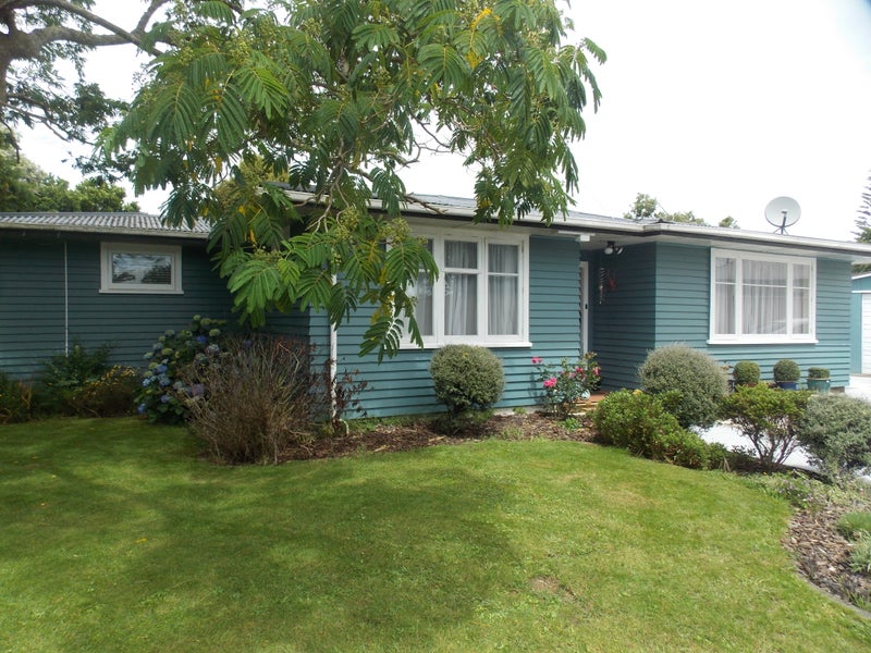 3 Denbigh Place, Awapuni, Palmerston North - Carousel 2