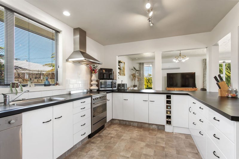 85 Banks Avenue, Dallington, Christchurch - Carousel 2