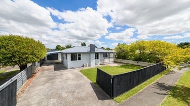 160 Milson Line, Milson, Palmerston North - Carousel 1