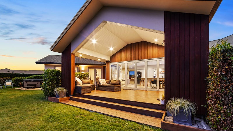 7 Mandeville Park Drive, Kaiapoi - Carousel 1