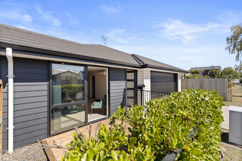 5/1 Burrows Place, Frankton, Hamilton - Carousel 1