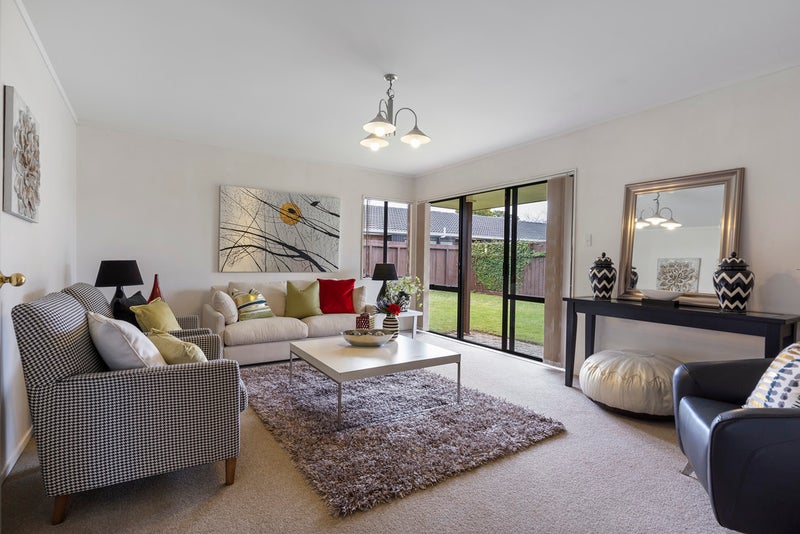 3/15 Kurnell Drive, Botany Downs, Auckland - Carousel 2