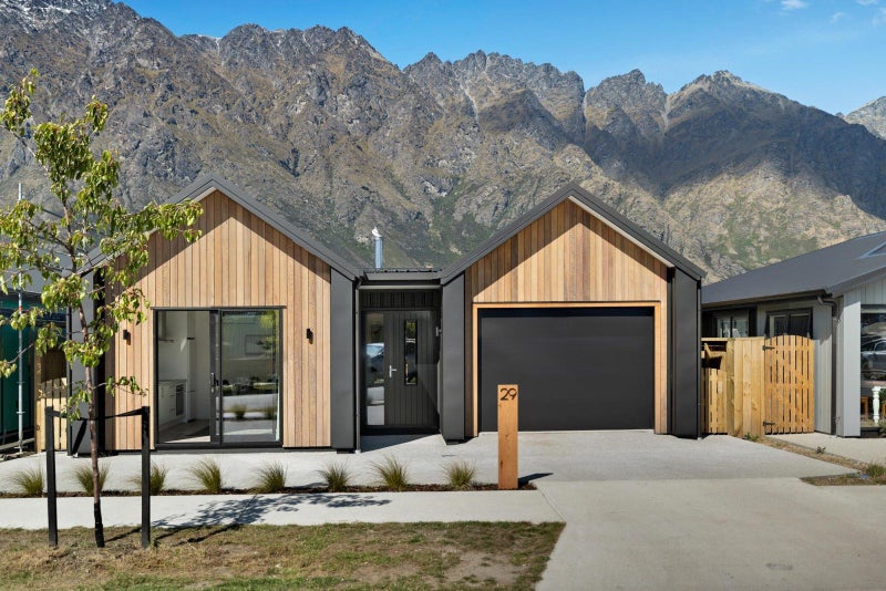 29 Friesian Place, Grandview Heights, Hamilton - Carousel 2