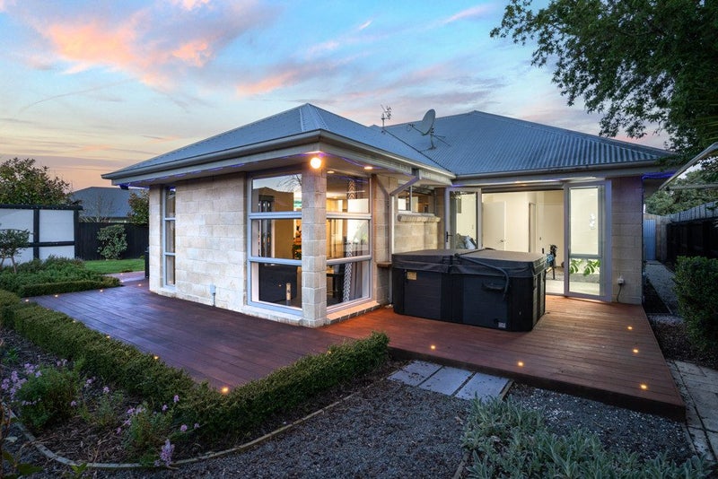 18 Linkwater Way, Parklands, Christchurch - Carousel 2