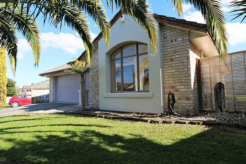 74 Riverton Drive, Randwick Park, Auckland - Carousel 2