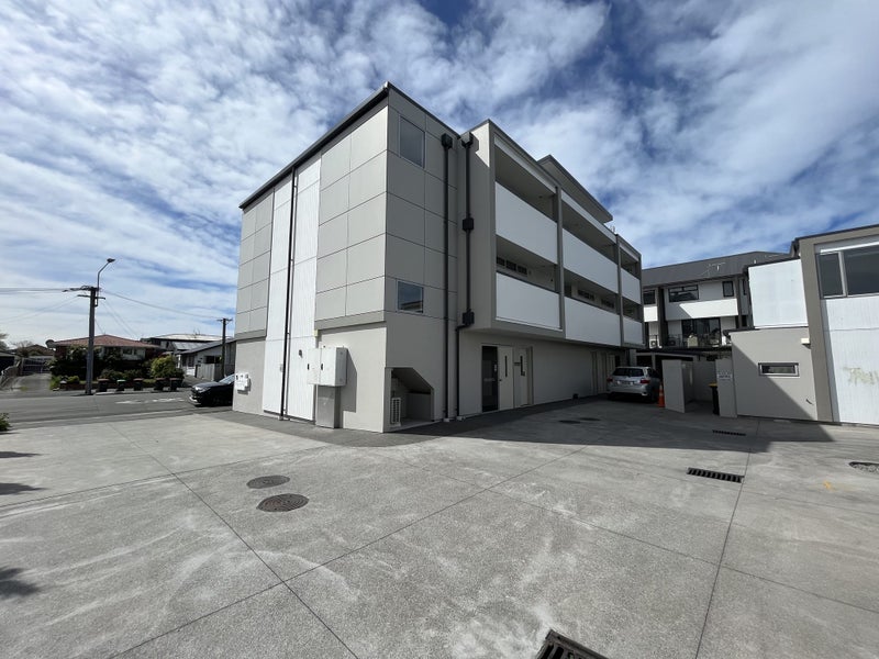 4/376 Worcester Street, Linwood, Christchurch - Carousel 12