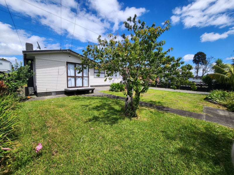 38 Harwood Crescent, Otara, Auckland - Carousel 2
