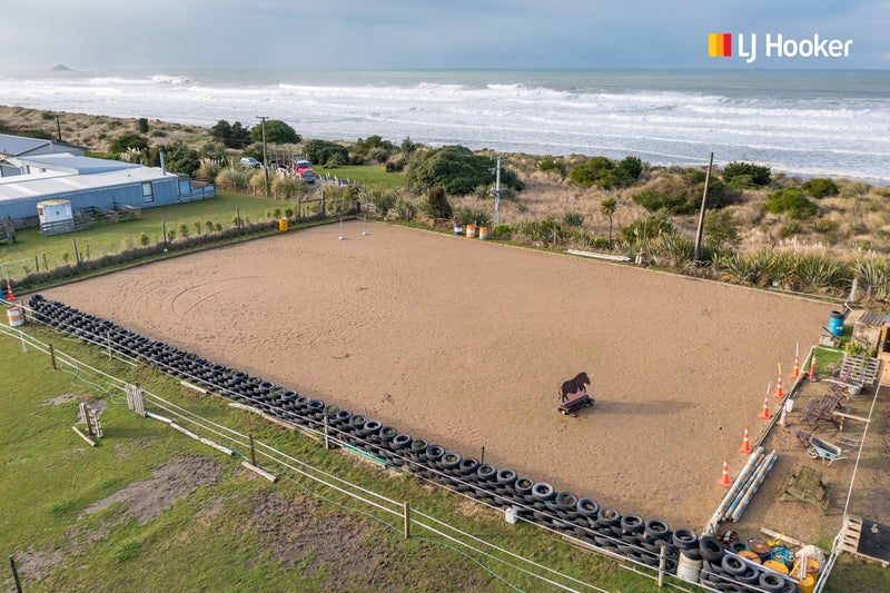 1282 Brighton Road, Brighton, Dunedin - Carousel 1