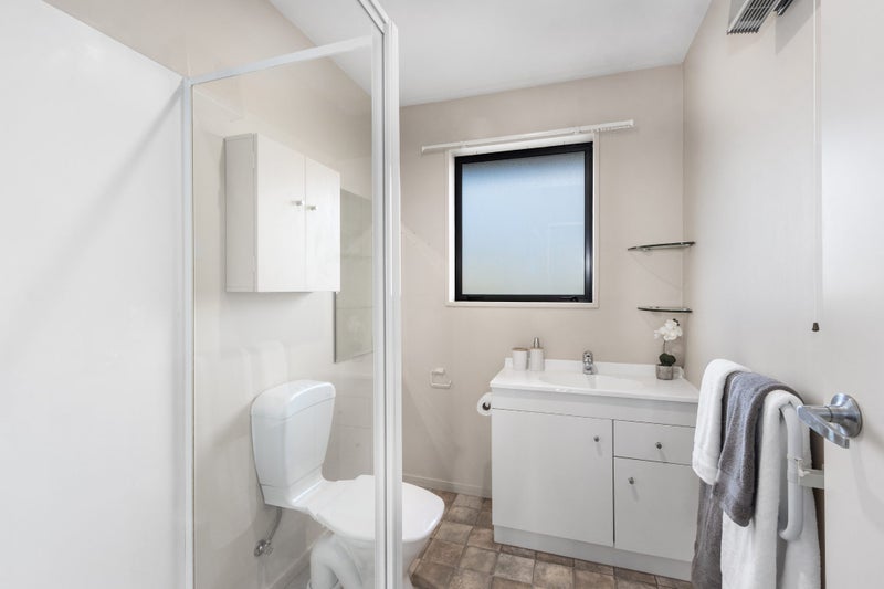 4/13 Hobson Street, Woolston, Christchurch - Carousel 9