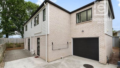 104D Holly Street, Avondale, Auckland - Carousel 1