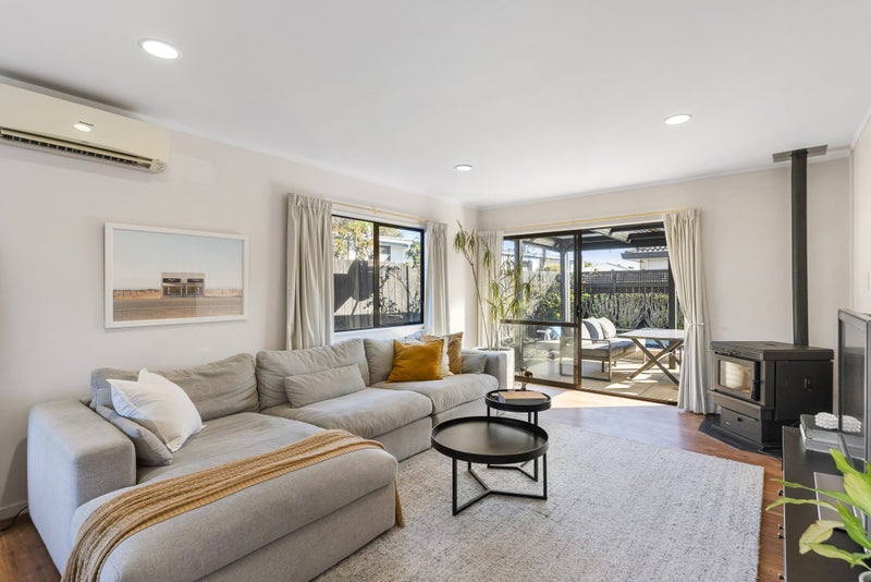 3/16 Avondale Road, Avondale, Auckland - Carousel 2