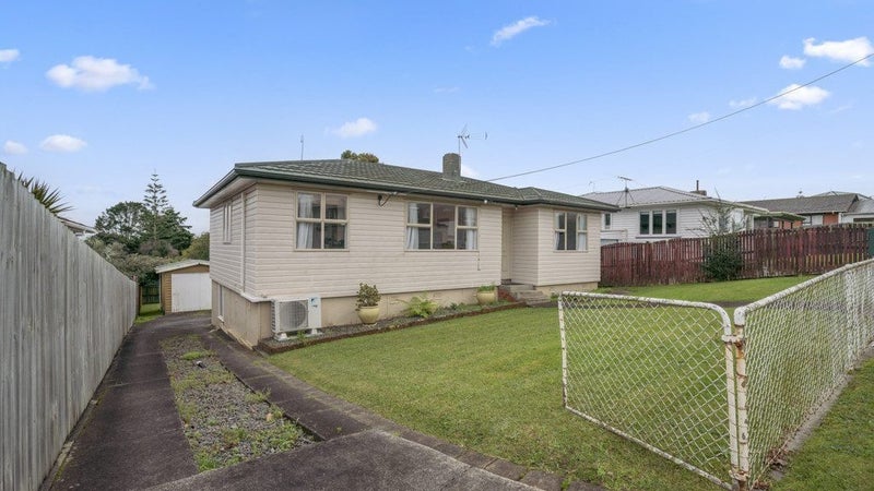 7 Blease Street, New Lynn, Auckland - Carousel 2