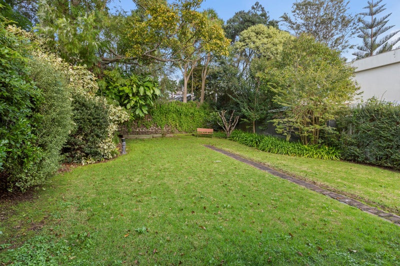 19 Hastings Parade, Devonport, Auckland - Carousel 2