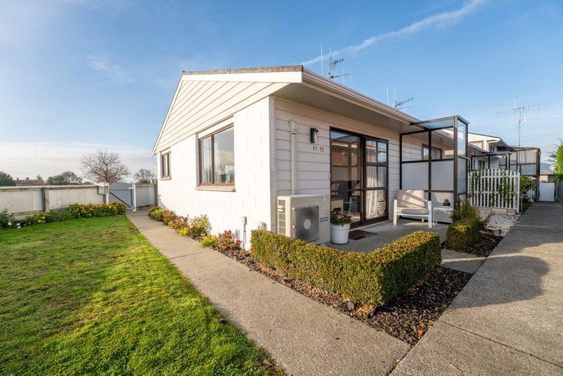 1/52 Avenue Road, West End, Timaru - Carousel 1