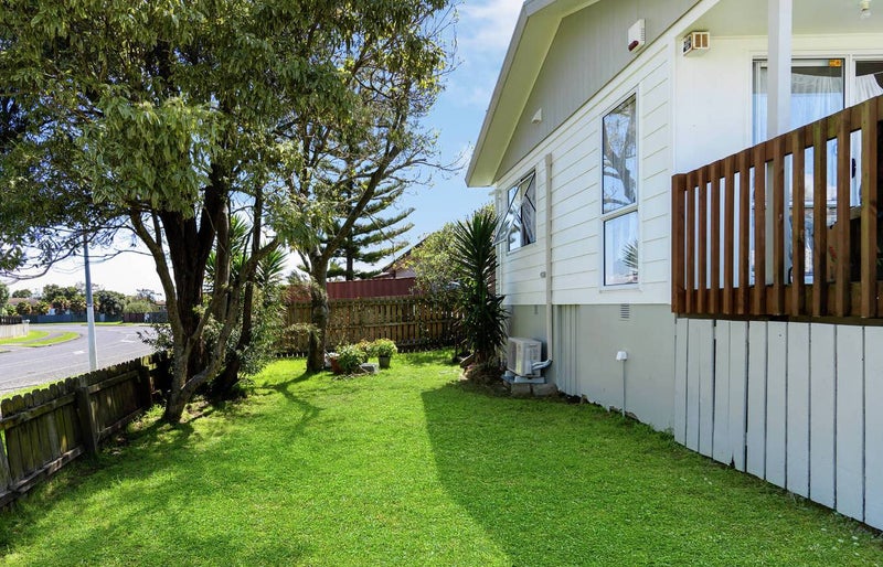 7/3 Etherton Drive, Weymouth, Auckland - Carousel 16