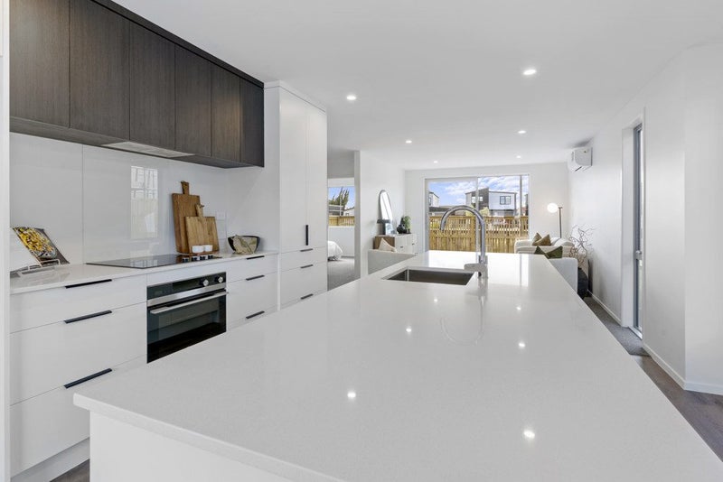 7 Victor Way, Hamilton Lake, Hamilton - Carousel 1