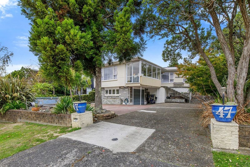 47 Holborn Drive, Stokes Valley, Lower Hutt - Carousel 2