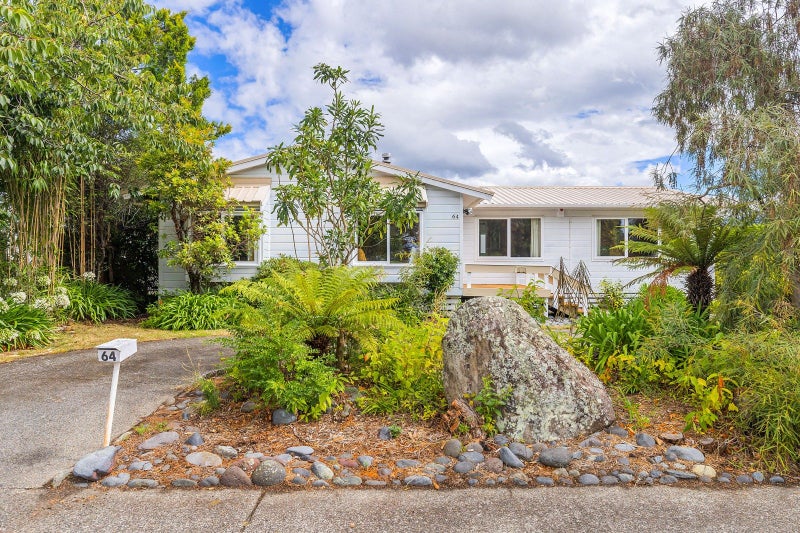 64 Rangipoia Place, Tūrangi - Carousel 1