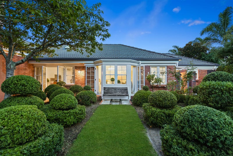 4 Airdrie Lane, Beerescourt, Hamilton - Carousel 1
