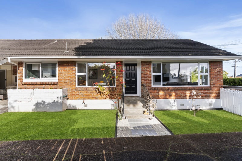 3/0 Vauxhall Road, Narrow Neck, Auckland - Carousel 2