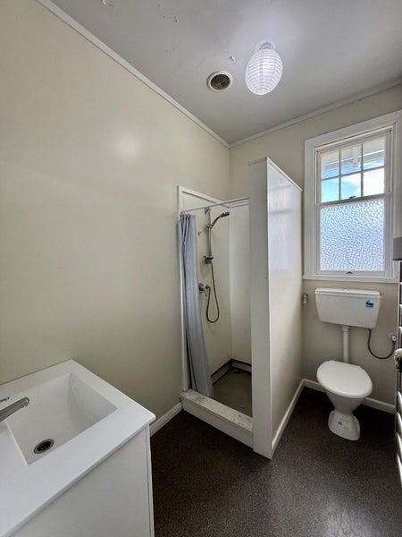 66 Hawker Street, Mount Victoria, Wellington - Carousel 9