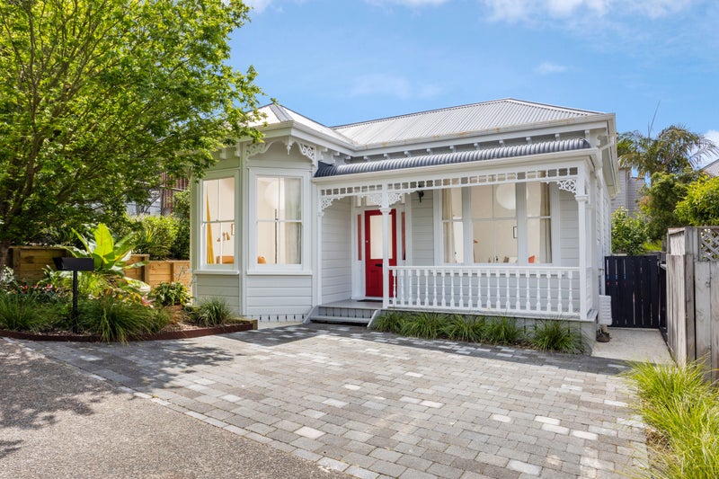 50B Home Street, Grey Lynn, Auckland - Carousel 1