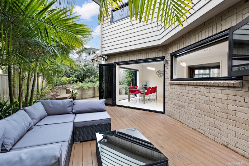 118 Halsey Drive, Lynfield, Auckland - Carousel 2