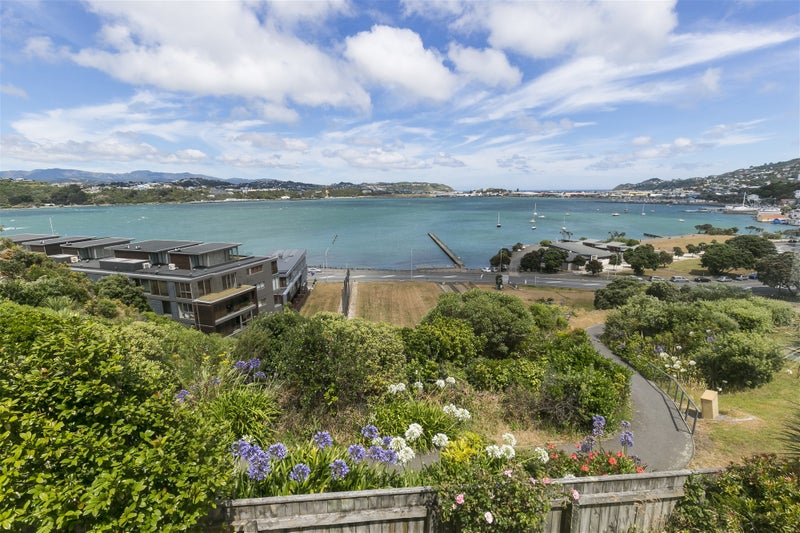 33B Treasure Grove, Hataitai, Wellington - Carousel 2