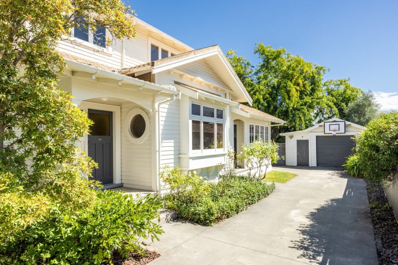 607 Charles Street, Saint Leonards, Hastings - Carousel 1