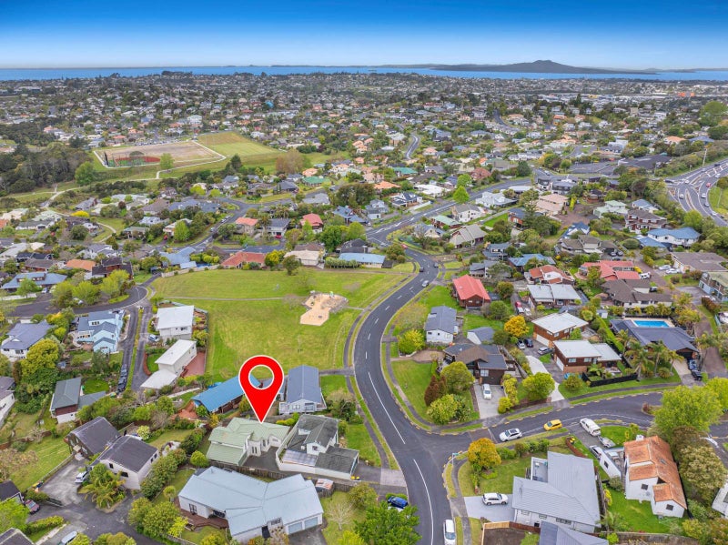 2/11 Bronzewing Terrace, Unsworth Heights, Auckland - Carousel 35