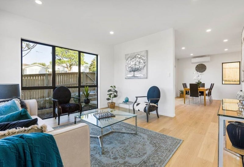 52 Strong Street, Saint Johns, Auckland - Carousel 2