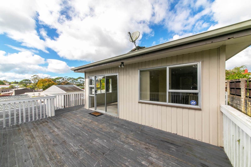 65 Zita Maria Drive, Massey, Auckland - Carousel 16