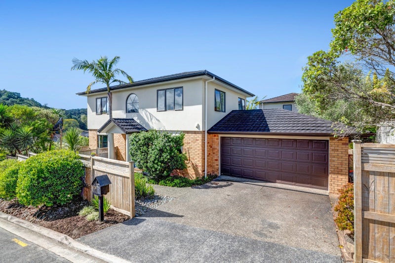 2/18 Gordon Avenue, St Albans, Christchurch - Carousel 2