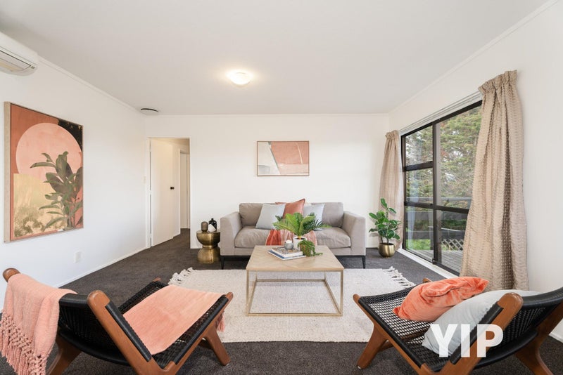 4B Glenwood Grove, Woodridge, Wellington - Carousel 2