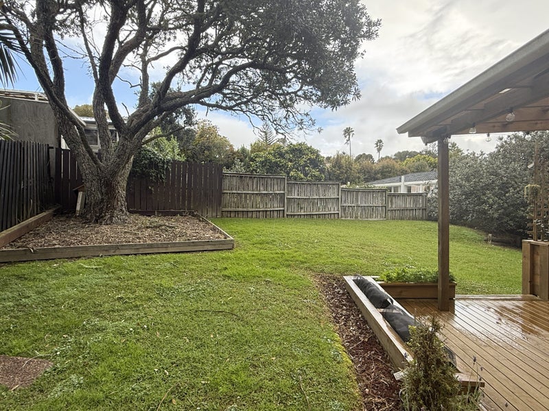 31 Spinella Drive, Bayview, Auckland - Carousel 21