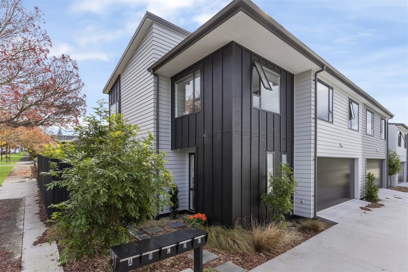 37A Tawhiri Road, One Tree Hill, Auckland - Carousel 9