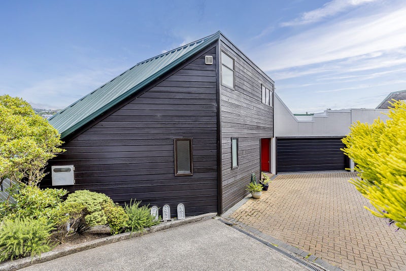 1 Hadfield Terrace, Kelburn, Wellington - Carousel 1