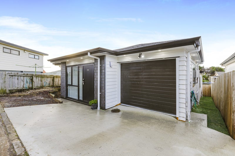 193B Finlayson Avenue, Clendon Park, Auckland - Carousel 1