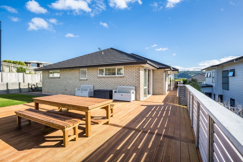 31 John Burke Drive, Aotea, Porirua - Carousel 19