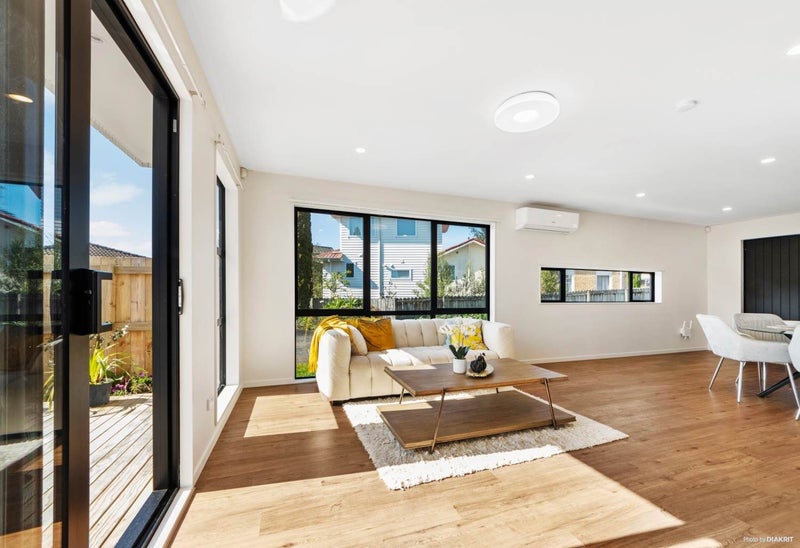 18A Dana Place, Somerville, Auckland - Carousel 2