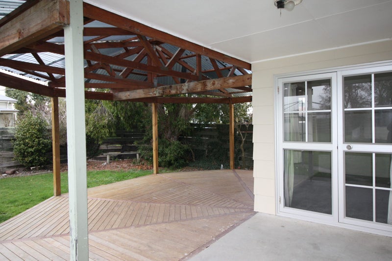 27 Dunk Place, Milson, Palmerston North - Carousel 12