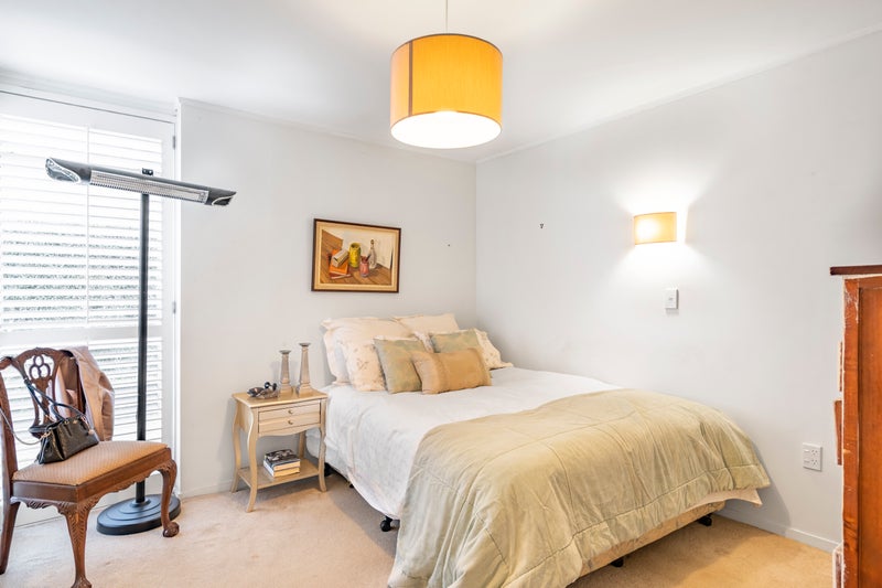 1/2 Cowie Street, Newmarket, Auckland - Carousel 2