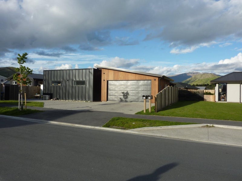 9 Myles WAY, Wakatipu Basin - Carousel 2