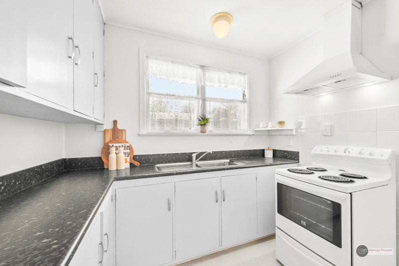 39A Heretaunga Square, Silverstream, Upper Hutt - Carousel 2