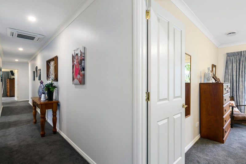 2 Freeman Close, Abbotsford, Dunedin - Carousel 29