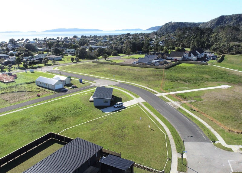 8 Motutere Drive, Matarangi, Whitianga - Carousel 2