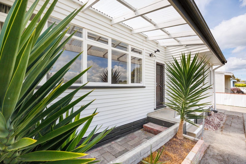 74 Highbury Avenue, Highbury, Palmerston North - Carousel 20