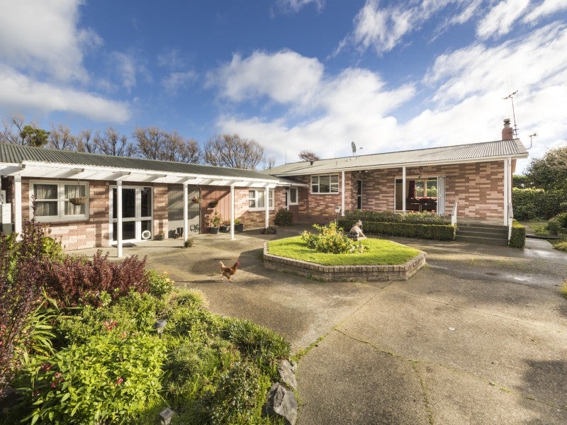 297 Oroua Road, Palmerston North - Carousel 1